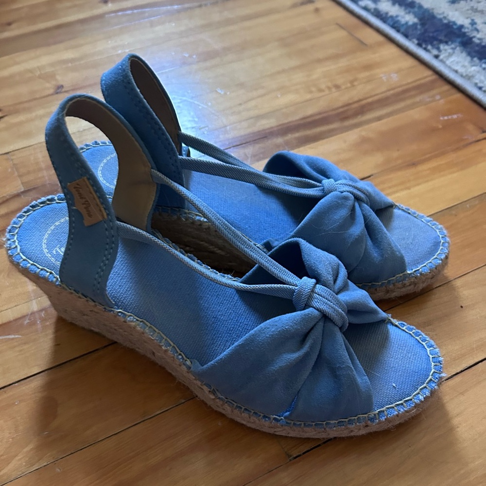 Stylish Blue Espadrille Wedges